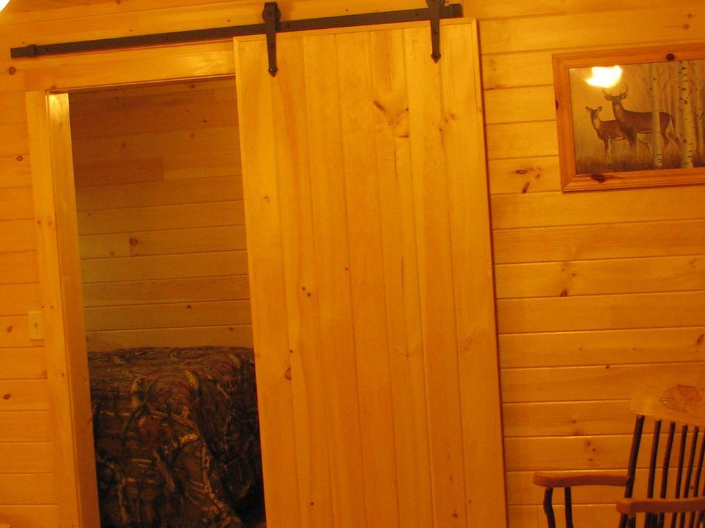 Pine Knoll Hotel Lakeside Lodge & Cabin Old Forge Rum bild