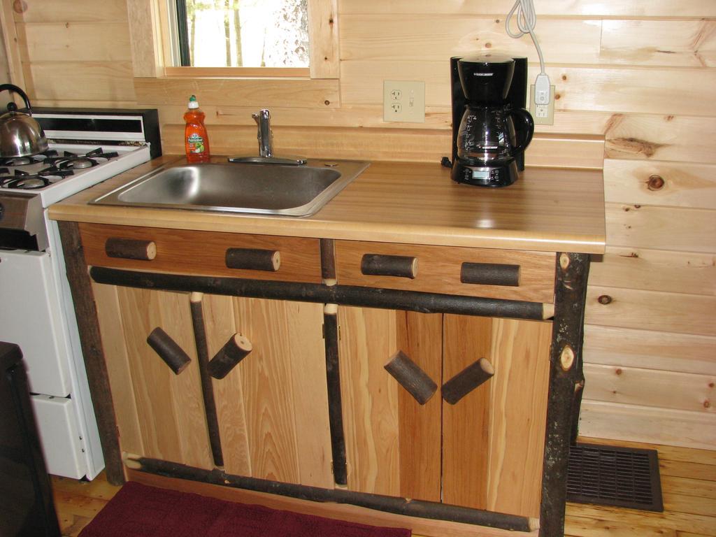 Pine Knoll Hotel Lakeside Lodge & Cabin Old Forge Rum bild