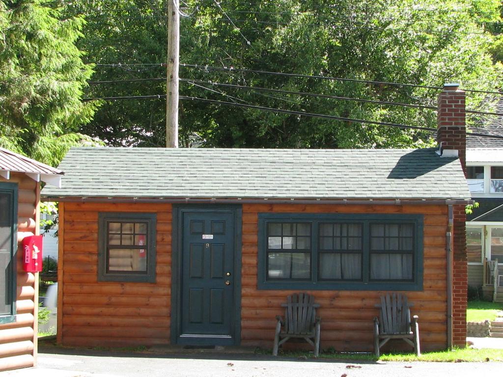Pine Knoll Hotel Lakeside Lodge & Cabin Old Forge Rum bild