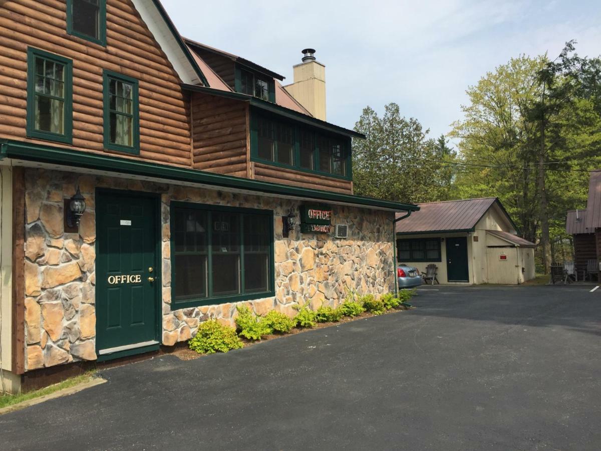 Pine Knoll Hotel Lakeside Lodge & Cabin Old Forge Exteriör bild