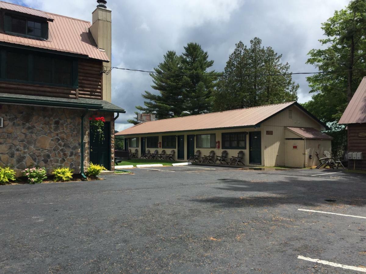 Pine Knoll Hotel Lakeside Lodge & Cabin Old Forge Exteriör bild